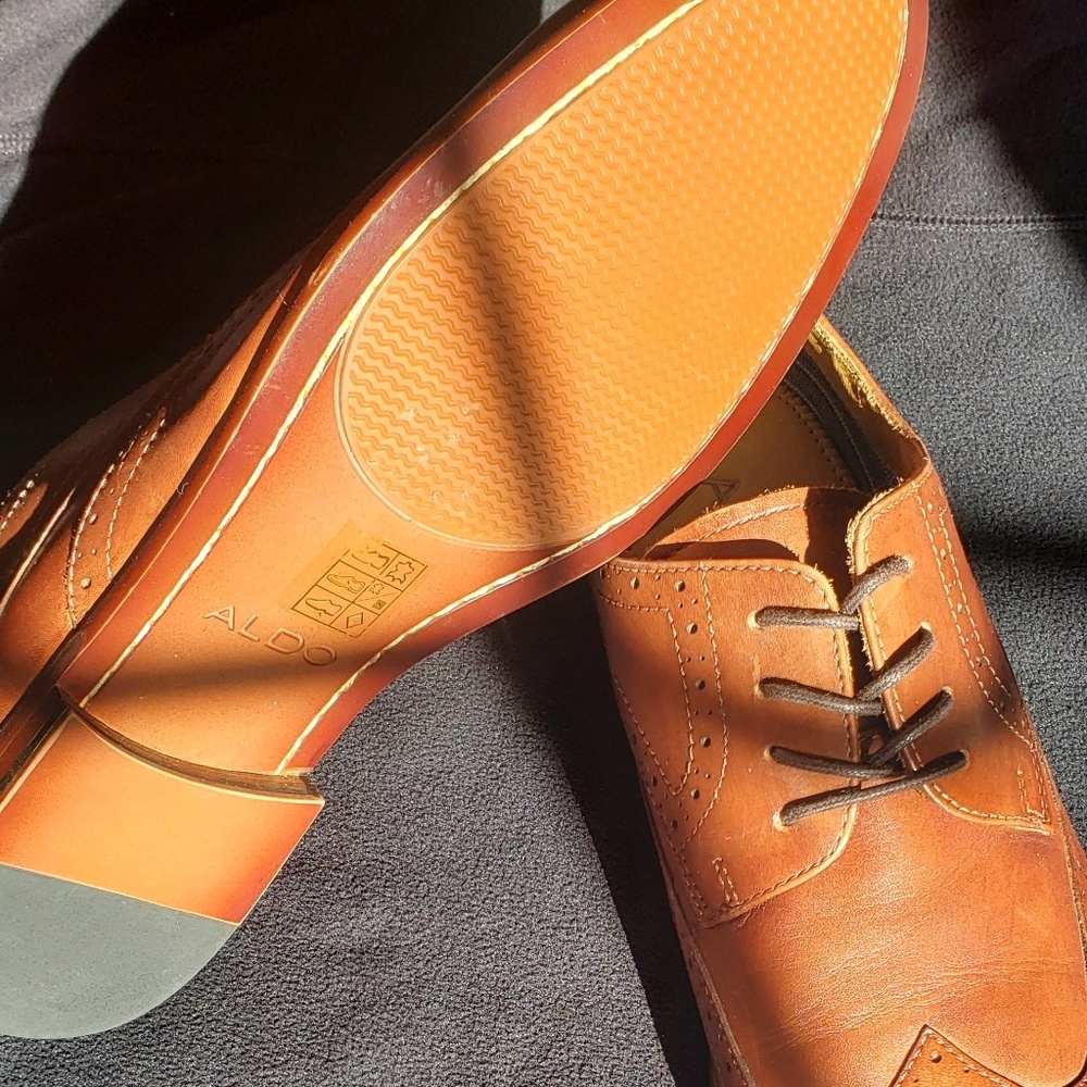 Shoes - Picture 2 of 4